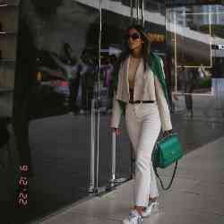 Single Iranian woman in London, England, United Kingdom