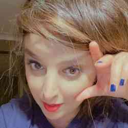 Single Iranian woman in Toronto, ON, Canada