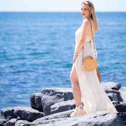 Single Iranian woman in Toronto, Ontario, Canada