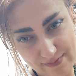 Single Iranian woman in Los Angeles, CA, United States