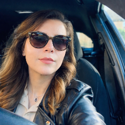 Single Iranian woman in London, England, United Kingdom