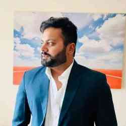 Single Iranian man in New York, New York, United States