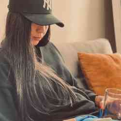 Single Iranian woman in Vancouver, BC, Canada