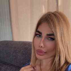 Single Iranian woman in London, UK, United Kingdom