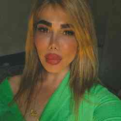Single Iranian woman in London, UK, United Kingdom