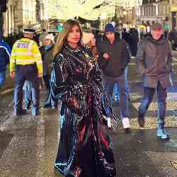 Single Iranian woman in London, UK, United Kingdom