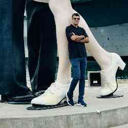 Single Iranian man in Irvine, California, United States