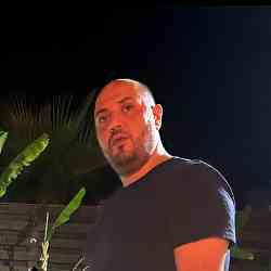 Single Iranian man in Berlin, Deutschland, Germany