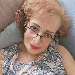 Single Iranian woman in Vancouver, BC, Canada