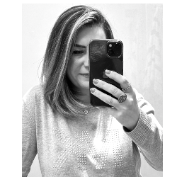 Single Iranian woman in Vancouver, BC, Canada