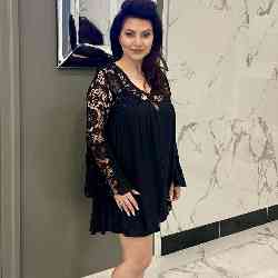 Single Iranian woman in Toronto, ON, Canada
