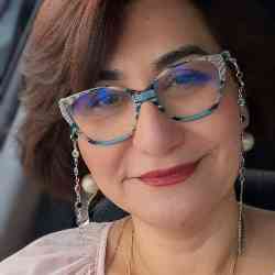 Single Iranian woman in Toronto, ON, Canada