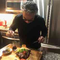 Single Iranian man in Toronto, Ontario, Canada