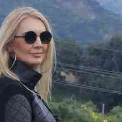Single Iranian woman in Los Angeles, CA, United States