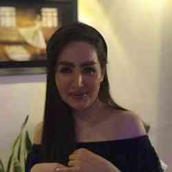 Single Iranian woman in London, UK, United Kingdom