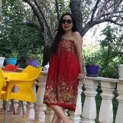 Single Iranian woman in London, UK, United Kingdom