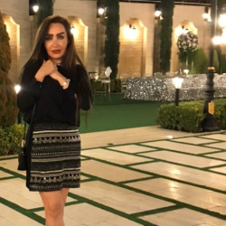 Single Iranian woman in London, UK, United Kingdom