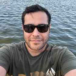 Single Iranian man in Berlin, Berlin, Germany