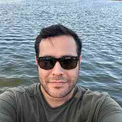 Single Iranian man in Berlin, Berlin, Germany