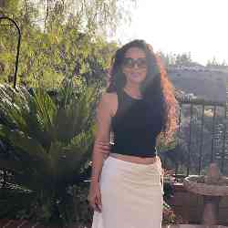 Single Iranian woman in Irvine, CA, United States