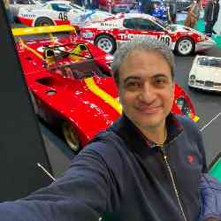 Single Iranian man in Paris, France, France