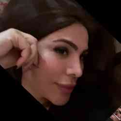 Single Iranian woman in London, UK, United Kingdom