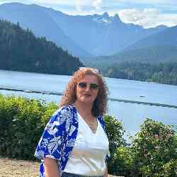 Single Iranian woman in Vancouver, بریتیش کلمبیا, Canada