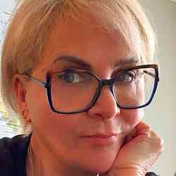 Single Iranian woman in Stockholm, Sverige, Sweden