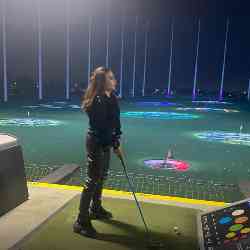 Single Iranian woman in Los Angeles, California, United States