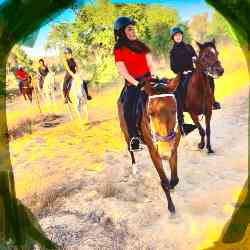 Single Iranian woman in London, UK, United Kingdom