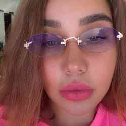 Single Iranian woman in Los Angeles, CA, United States