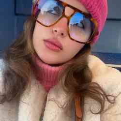 Single Iranian woman in London, UK, United Kingdom