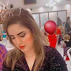 Single Iranian woman in London, UK, United Kingdom