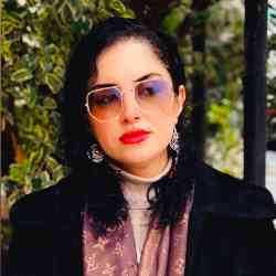 Single Iranian woman in London, UK, United Kingdom
