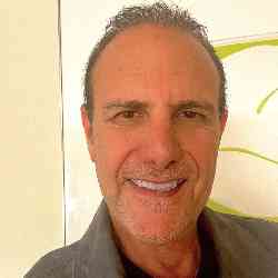 Single Iranian man in Los Angeles, CA, United States