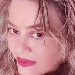 Single Iranian woman in Los Angeles, CA, United States