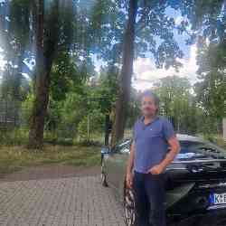 Single Iranian man in Köln, Deutschland, Germany