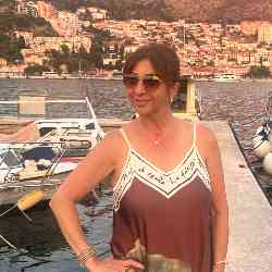 Single Iranian woman in Los Angeles, CA, United States