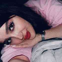 Single Iranian woman in Tehmanîs, Kuşluk, Turkey