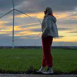 Single Iranian woman in Düsseldorf, Germany, Germany