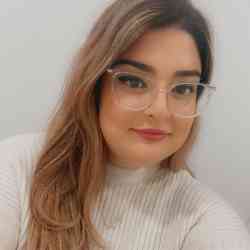 Single Iranian woman in Toronto, ON, Canada