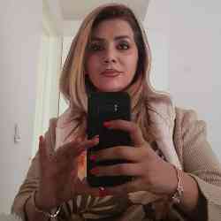 Single Iranian woman in Tehran, Tehran Province, Iran