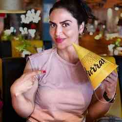 Single Iranian woman in Lübeck, Deutschland, Germany