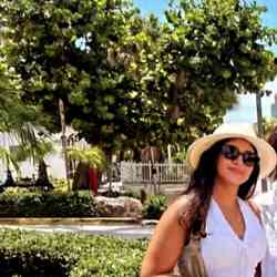 Single Iranian woman in London, UK, United Kingdom