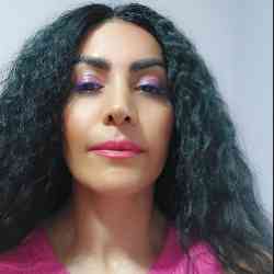 Single Iranian woman in Istanbul, İstanbul, Turkey