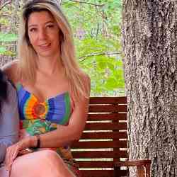 Single Iranian woman in Dallas, TX, United States