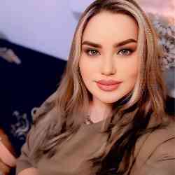 Single Iranian woman in Ghalat, Fars Province, Iran