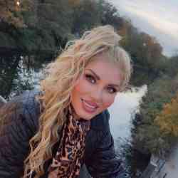 Single Iranian woman in Berlin, Deutschland, Germany