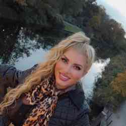 Single Iranian woman in Berlin, Deutschland, Germany