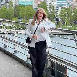 Single Iranian woman in Tehran, Tehran Province, Iran